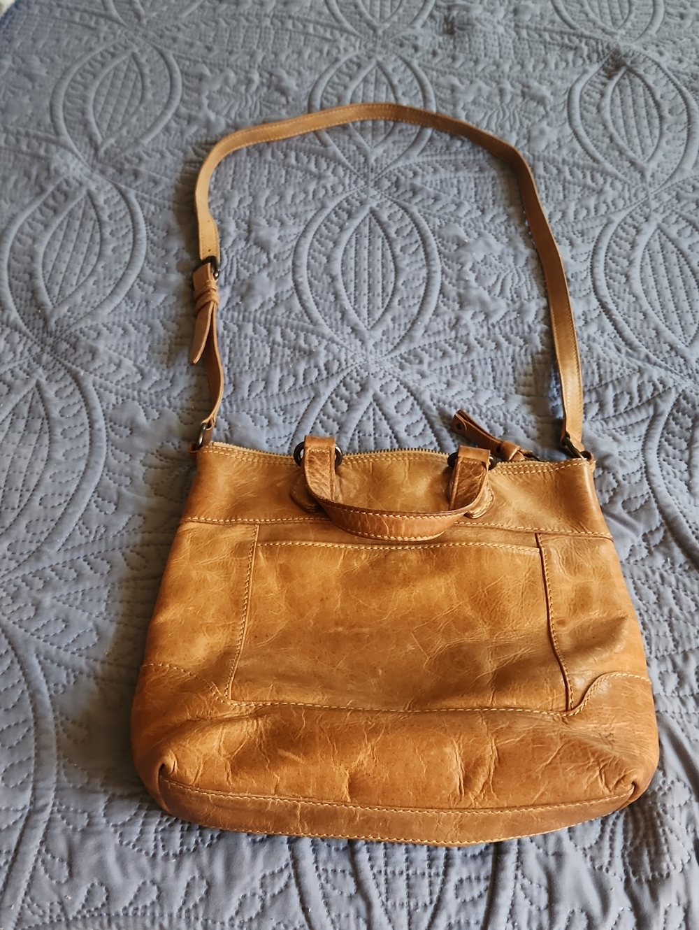 Frye Y2K Leather Crossbody Bag Cognac Light Brown Distressed Medium Size
